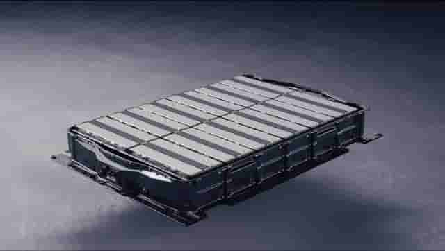 有史最大容量电池 悍马EV212.7kWh电池对抗4吨车重