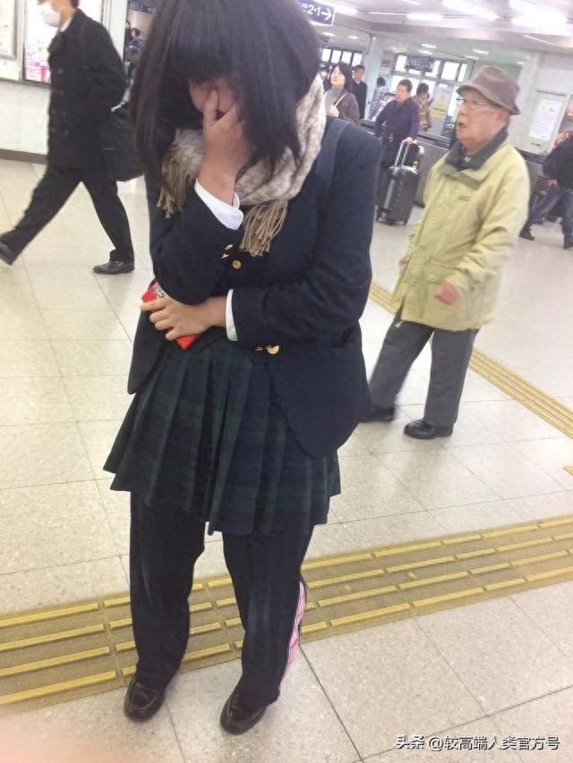 为什么日本高中禁止在JK下穿长裤？
