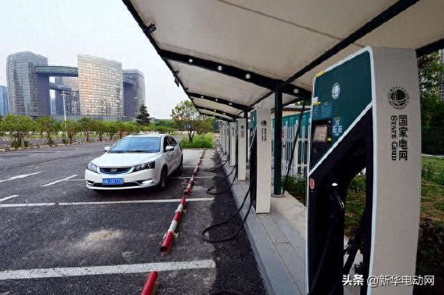 100万个充电桩！中国建成全球最大规模的电动汽车充电设施网络