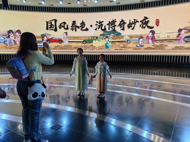 走进北京汽车博物馆，体验“博物馆奇妙夜”