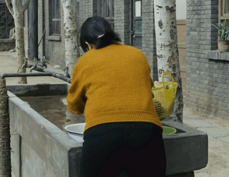别以为脸上抹灰就是丑女了,论放得下身段,这9位才是扮丑教科书
