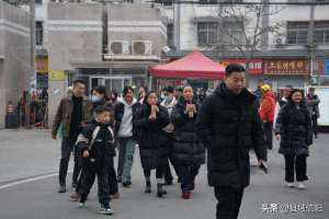 淮滨二高美女微信(淮滨二高：冬之约 家校融 共成长)