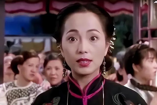 别以为脸上抹灰就是丑女了,论放得下身段,这9位才是扮丑教科书