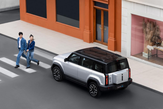 趁“热”收下这份避暑攻略,iCAR 03“免费租车”