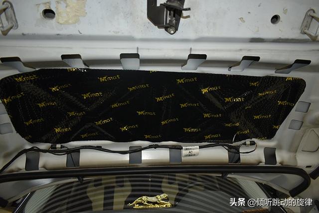 汽车隔音做哪里最管用?路虎汽车叶子板U型槽隔音降噪—佛山首指