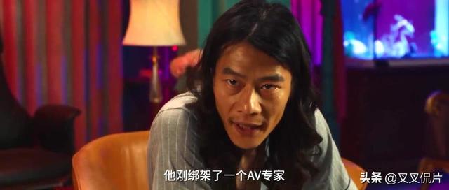 当34岁的徐冬冬露胸穿丝袜擦边时,我知道网大完蛋了
