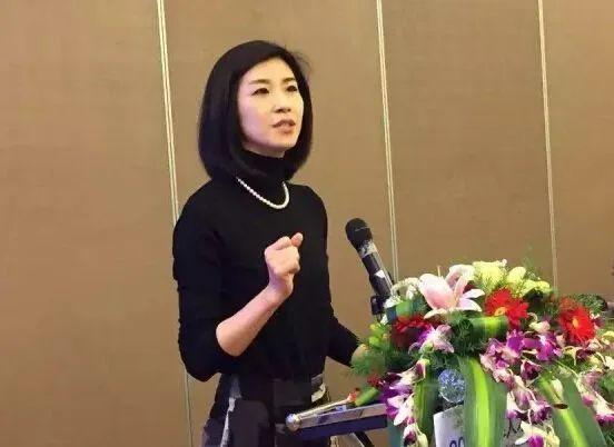 中国外交部“四大美女”翻译官,有颜有才,气质绝佳!