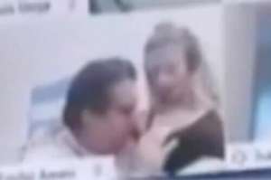 帅哥撕美女衣服舔胸(线上开会时亲吻妻子胸部视频网上疯传，阿根廷议员被停职)