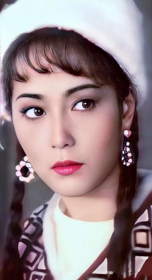 别以为脸上抹灰就是丑女了,论放得下身段,这9位才是扮丑教科书