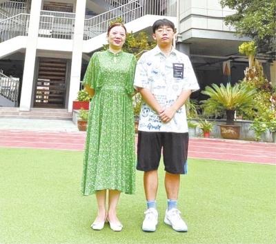 田老师,长大后我真的成了你