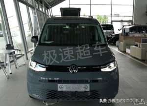 侧拉门汽车(2023版大众开迪实拍，侧滑门+15T，质感满满，立柱尾灯更帅气)
