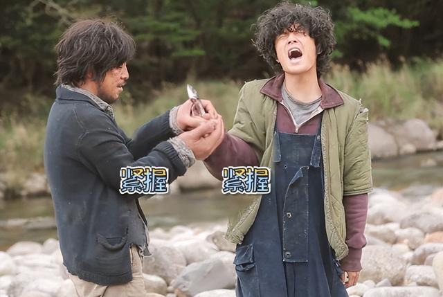 “努力标杆”张艺兴:背后的男人帮到底多强?任何顶流都无法代替