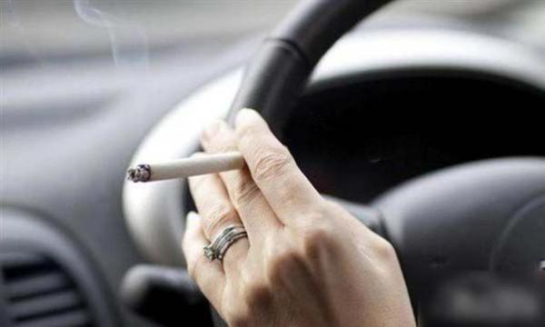 车内汽车异味大,只要注意这4个步骤,车内香香的