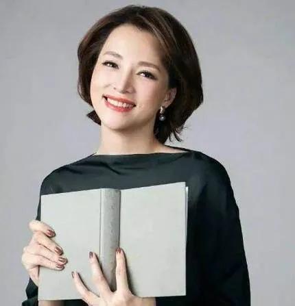 温婉贤淑,才情并蓄的美女主持人董卿