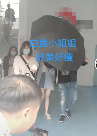 《玉楼春》服化道为贴近角色,女演员眉毛全剃光,卸妆化身无眉怪