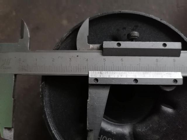 别克英朗走水泥路面或过减速带底盘“咚咚”异响,胖哥检查分析