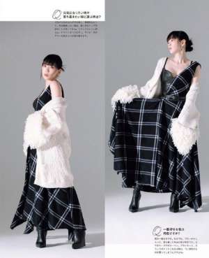 美女香肩照(韩女团成员金泰妍大片曝光，吊带深V性感秀锁骨，露香肩眼神撩人)