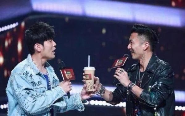 周杰伦明年兼职当导游!还带着刘德华、谢霆锋、林俊杰、方文山……