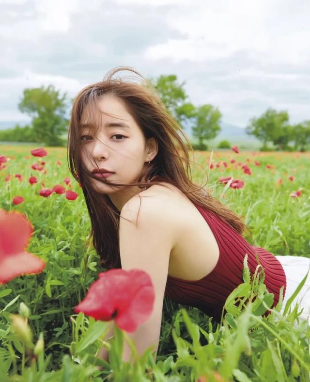 日本七位90后女星,如初恋般清纯甜美,每一个都是熟悉的老面孔!
