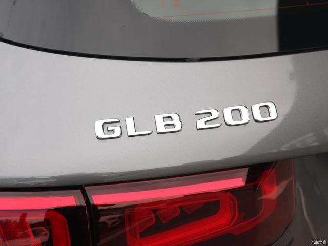 1.3T、7座SUV,三十多万买入门版奔驰GLB 200,值不值?