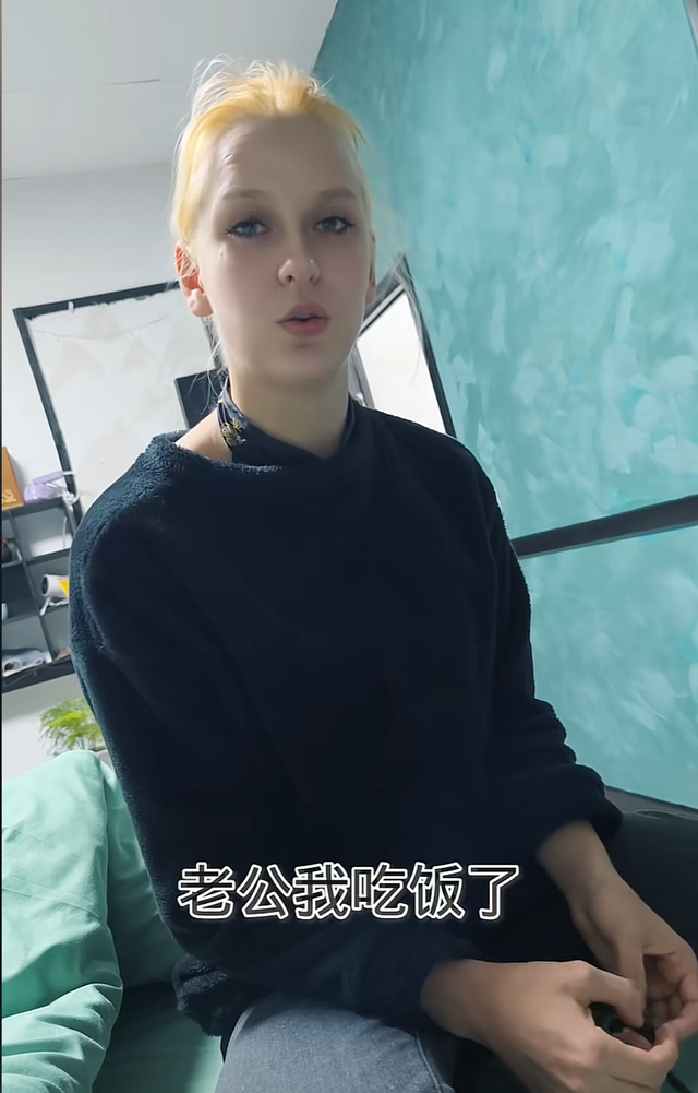 东北大叔娶00后俄罗斯美女,还把小姨子接到中国,网友齐声叫姐夫