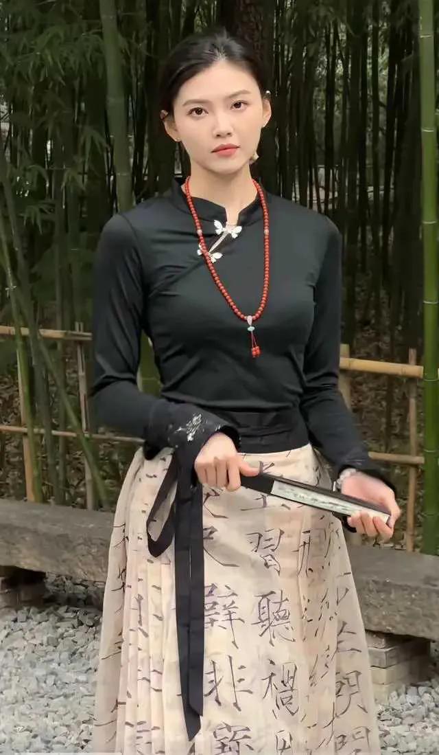 抖音网红车模:颜值与才华齐飞,“内卷”下的十大惊艳之星