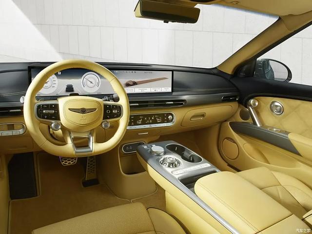 捷尼赛思GV60 双电机四驱、650马力,27英寸大屏,这内饰有档次!