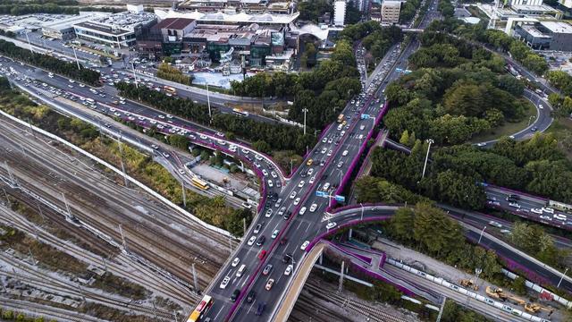 想象一下,如果每个人拥有一辆车,社会将会面临什么样的局面?