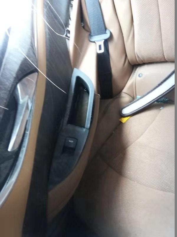 「992汽车维权(一)」拍卖事故车?工作人员保管不善又淋雨进了水!这个买车app你见过吗?