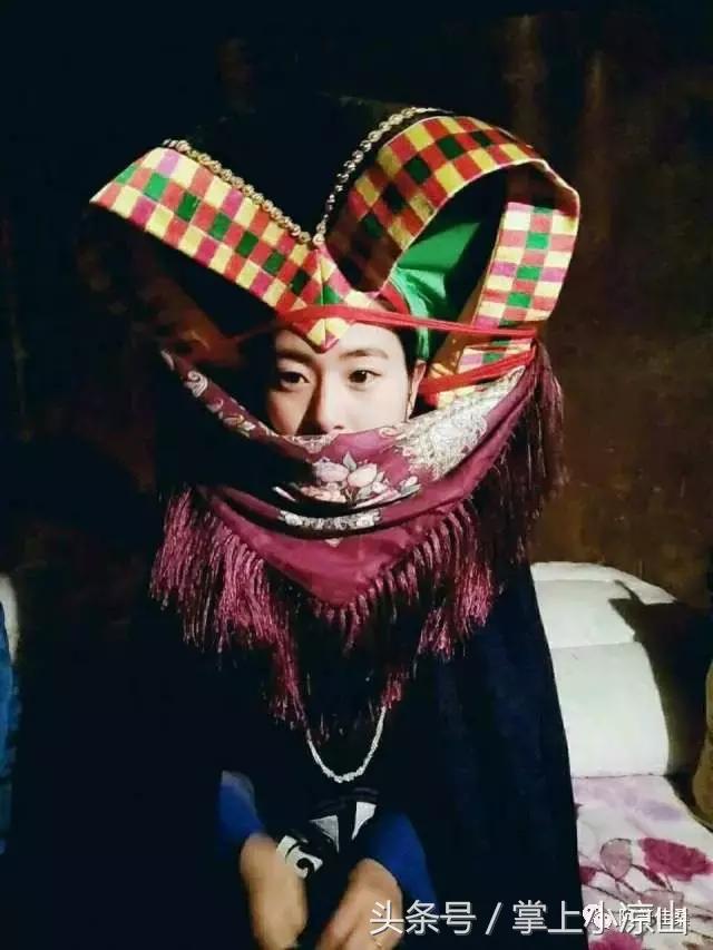 阿依阿芝，逃婚记！