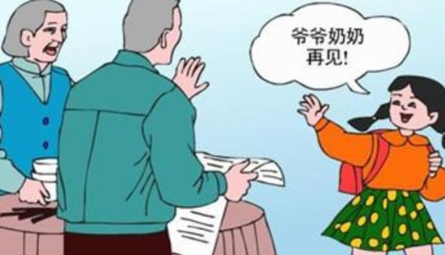 闹大了!女子电梯门前脱裤排便!监控曝光,极品身材!评论区炸锅