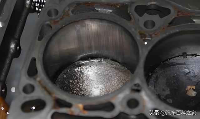 汽车爆缸是什么意思?哪些情况会引起爆缸?