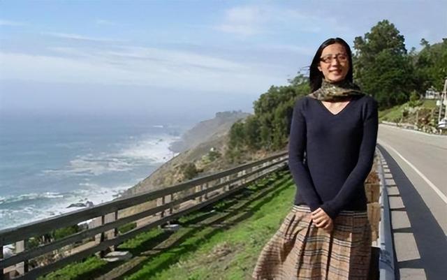 “最美女排副攻”李月明近况:二婚嫁美国人,今定居美国婚姻幸福