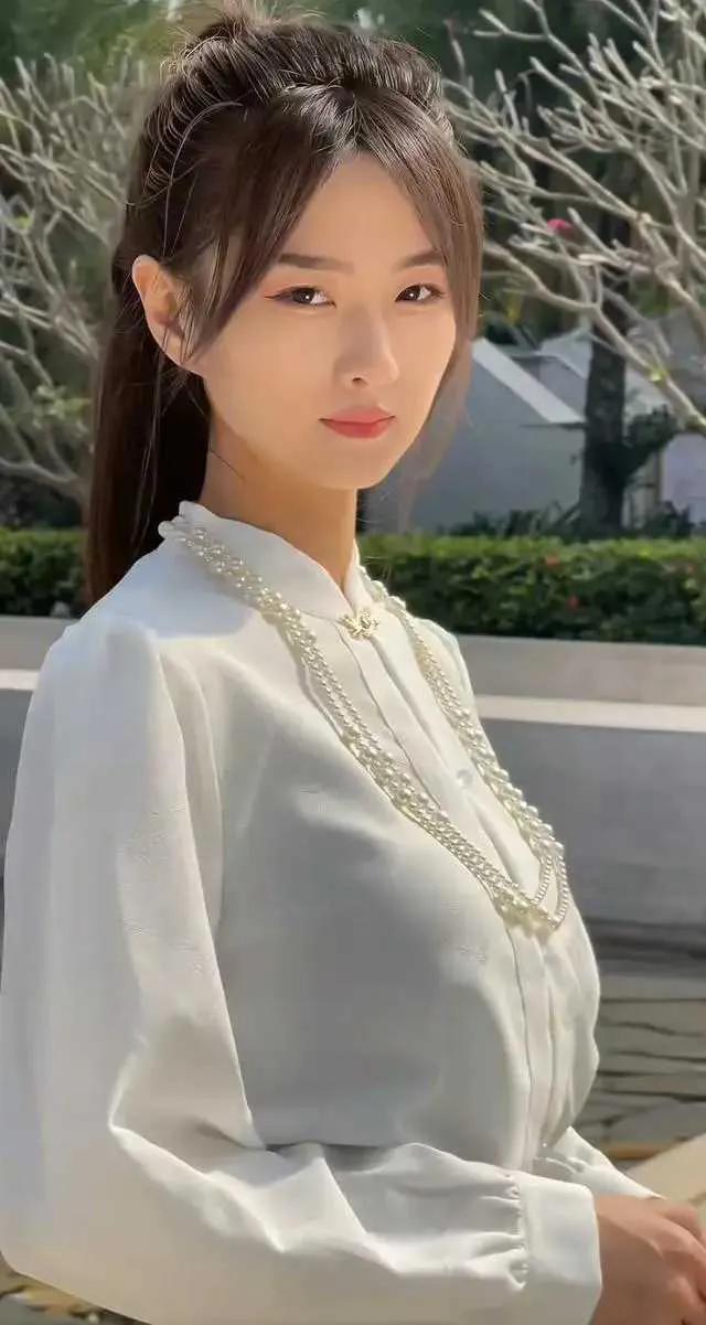 抖音网红车模:颜值与才华齐飞,“内卷”下的十大惊艳之星