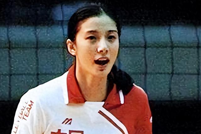 “最美女排副攻”李月明近况:二婚嫁美国人,今定居美国婚姻幸福