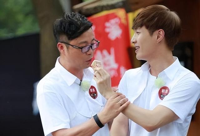 “努力标杆”张艺兴:背后的男人帮到底多强?任何顶流都无法代替