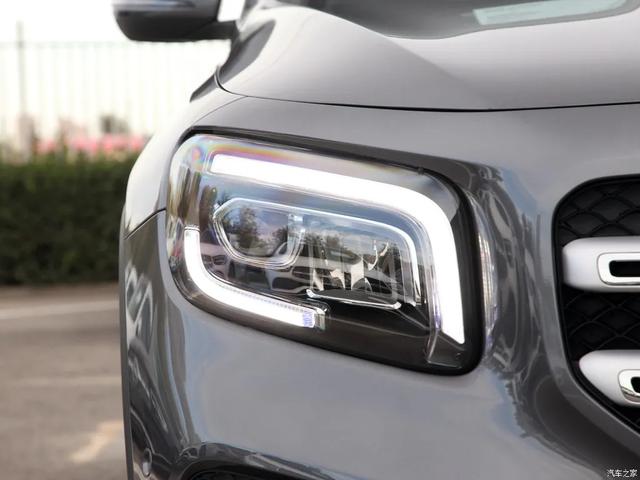 1.3T、7座SUV,三十多万买入门版奔驰GLB 200,值不值?
