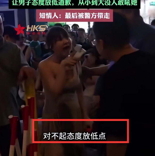闹大了!上海这个说自己长得漂亮不用排队的美女,成功火遍全网