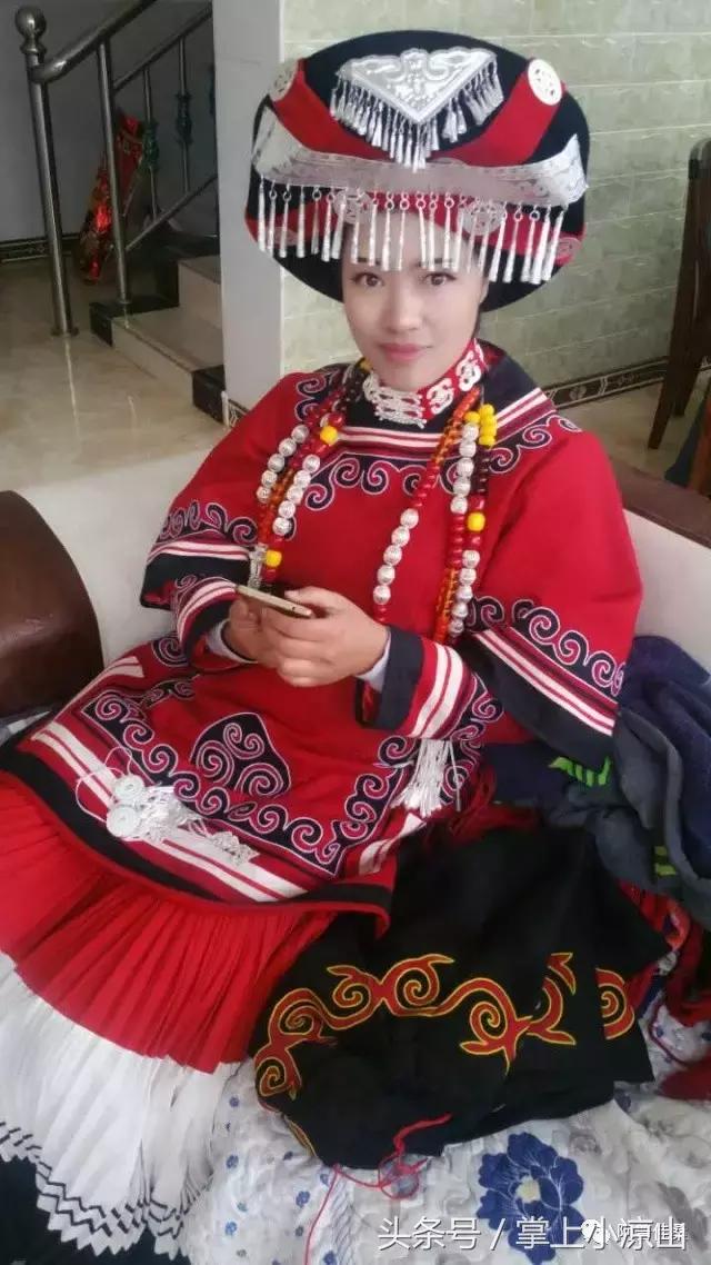 阿依阿芝，逃婚记！