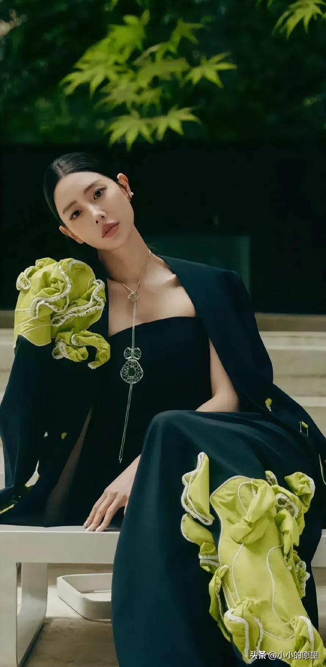 克拉拉李成敏不亏是亚洲第一美女,身材火辣,肤白貌美
