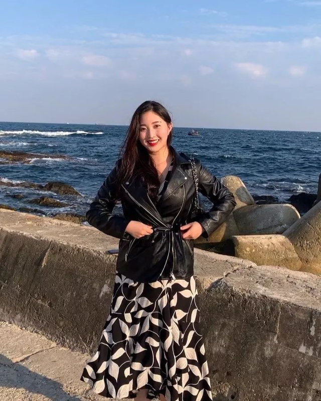 125斤微胖身材极品,韩国微胖美女带你“大码”身材不一样的美