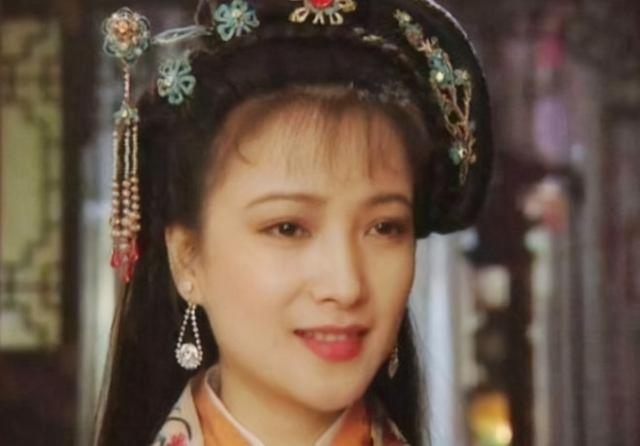 中国大陆10大美女影星,个个娇俏美丽、楚楚动人,你最喜欢谁?