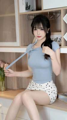 性感短裙美女图片大全(短裙性感美女壁纸)