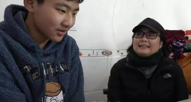 现在嫌她们丑,当年追成狗!这些发福的女明星,当年都是大美女