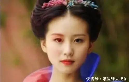 同样是入魔黑化,花千骨靠美瞳,龙葵靠特效,她只需眼神就够了