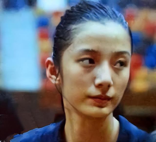 “最美女排副攻”李月明近况:二婚嫁美国人,今定居美国婚姻幸福