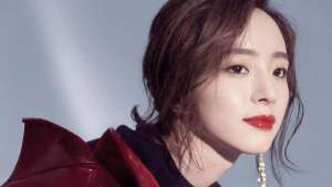 慢热型美女(她是冰山美女，曾陷入感情风波，一路走来内心逐渐沉稳)