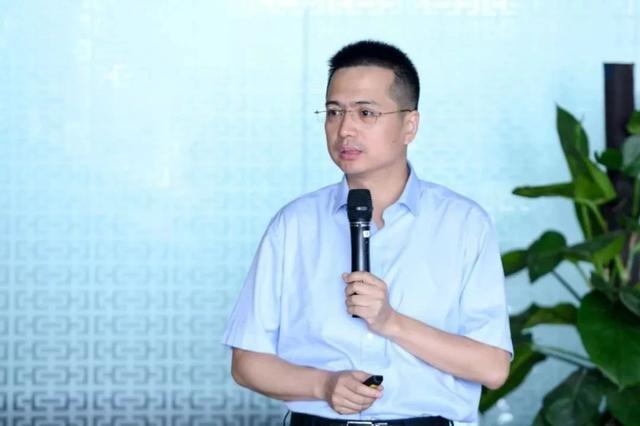 离职潮爆发,上任7个月走人,换人背锅成了车企自救良药?