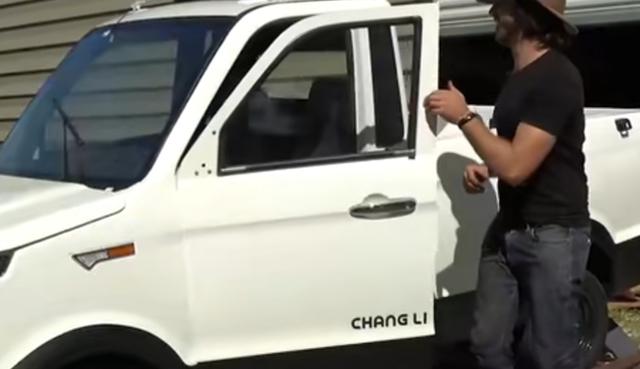 美国小伙买中国小汽车,收到后惊呼,这就是我想要的,我非常满意
