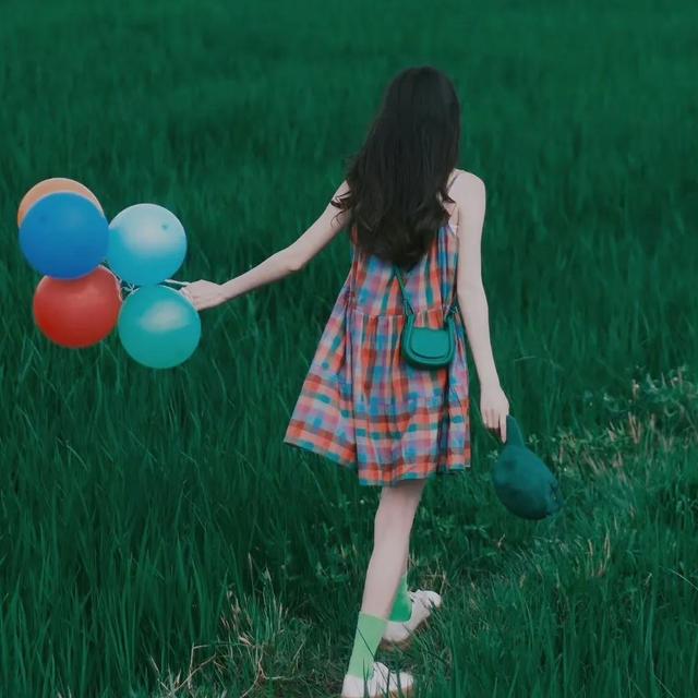 背影女生头像|女孩子请记住 越自律越自由